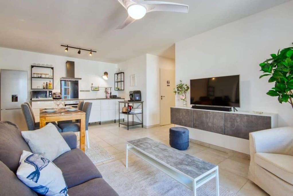 Apartamento Le Fonction, meublé 4 étoiles, avec parking boxé Aix-en-Provence Exterior foto