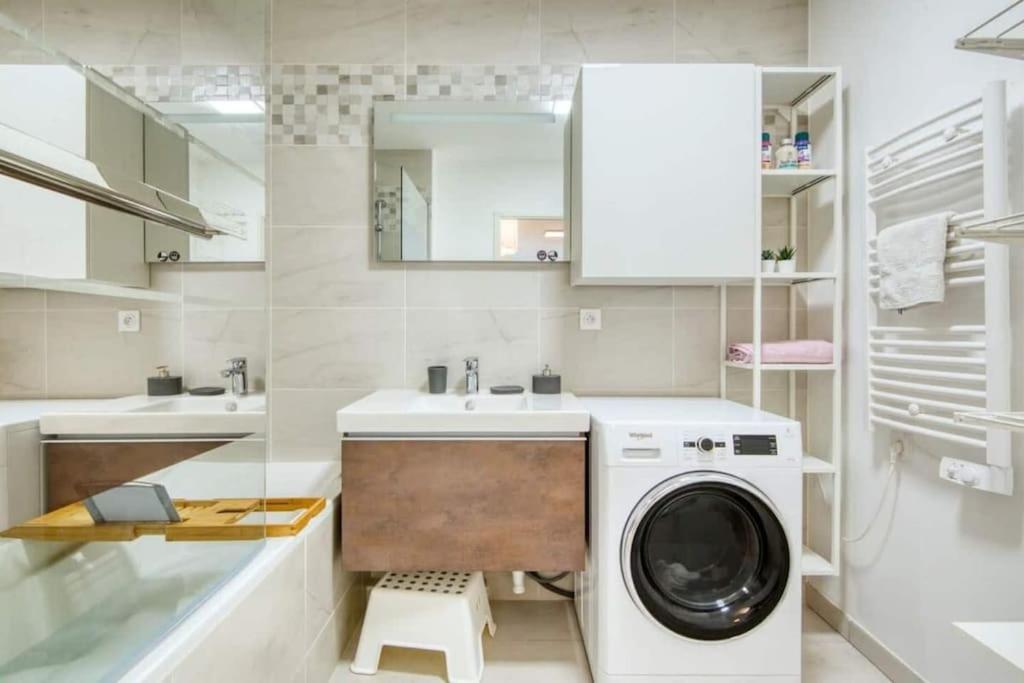 Apartamento Le Fonction, meublé 4 étoiles, avec parking boxé Aix-en-Provence Exterior foto
